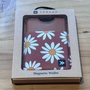 NWT Thread Magnetic Wallet - Daisy Pattern